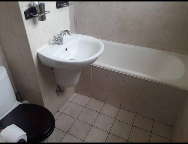 1 BEDROOM FLAT RENTED IN MORNINGSIDE
